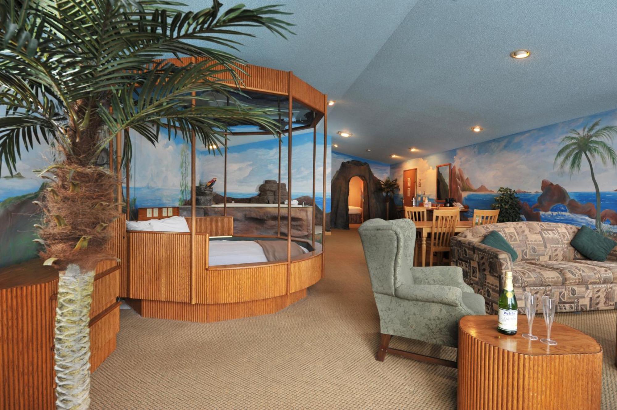 Atlantis Family Waterpark Hotel, Ascend Hotel Collection Lake Delton Exterior photo